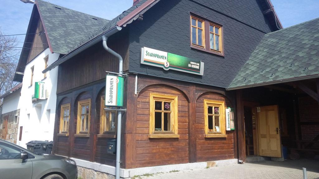 Country Club Konirna Hotel Šluknov Buitenkant foto